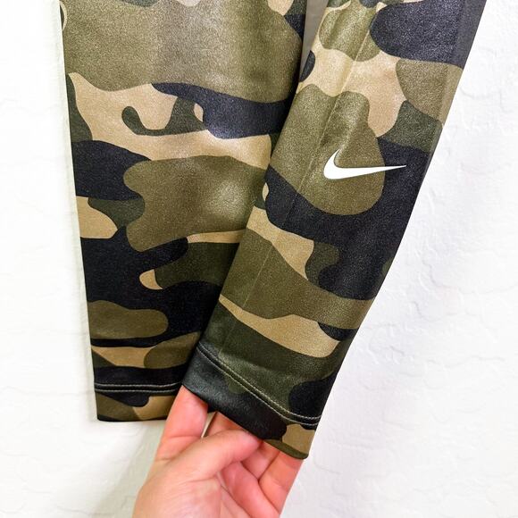 Nike Mid-Rise Camo Dri-FIT Tight Fit One Leggings Green size XXS NWT DD4559-222 - Picture 8 of 12